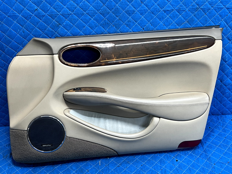 98-03 JAGUAR XJ8 RIGHT FRONT INTERIOR DOOR PANEL OEM w/switch