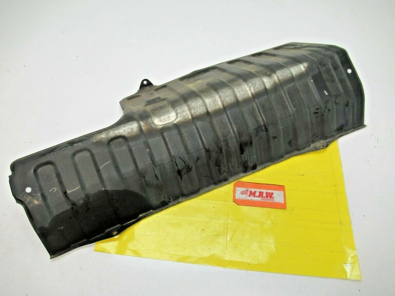 HEAT SHIELD BEHIND REAR MUFFLER EXHAUST BUMPER for 00 01 02 03 04 05 MR2 SPYDER