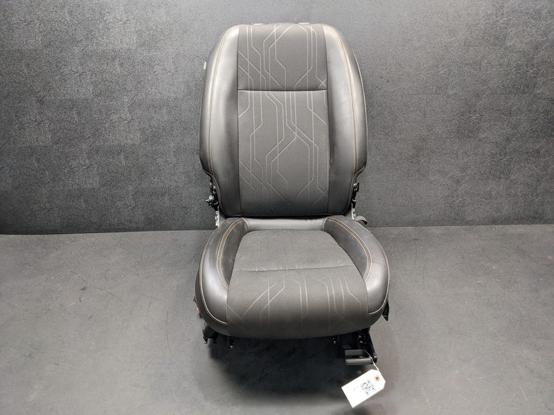 Front Right Seat 2018 Chevrolet TRAX 2015 2016 2017 2019 2020 2021 2022