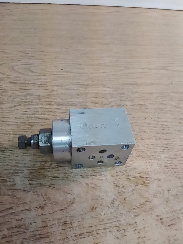 Sun Hydraulics EBP 58 Sandwich Body Type Control Valve Manifold