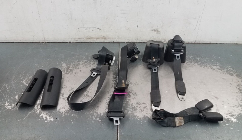 2004 Jeep Wrangler TJ Rubicon 4x4 Black Seat Belt Set #6648 K6