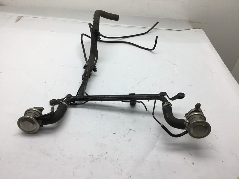 Maserati Quattroporte Engine EGR Secondary Air Pump Valve Hose Line Pipe 04-08 Y