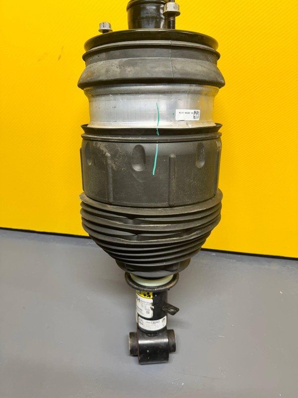 2022-2025 JEEP GRAND WAGONEER REAR RIGHT AIR SUSPENSION STRUT SHOCK ABSORBER OEM