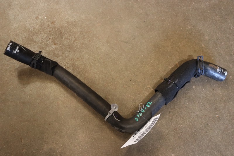 2020-2024 CHEVY CORVETTE 6.2L RADIATOR COOLANT OUTLET HOSE TUBE PIPE OEM