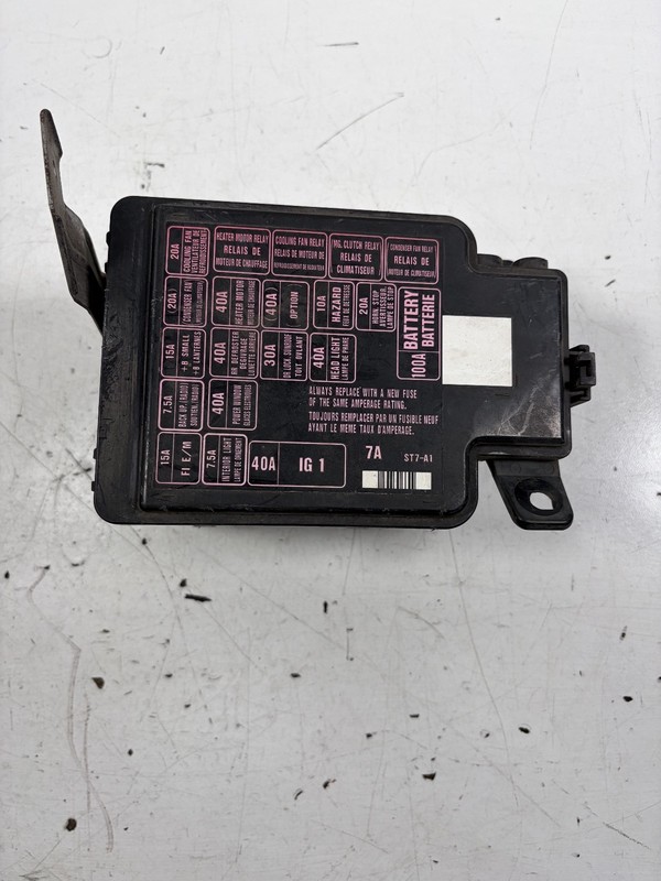 98-01 Acura Integra Main Fuse Box Assembly 38250-ST7-A11 OEM