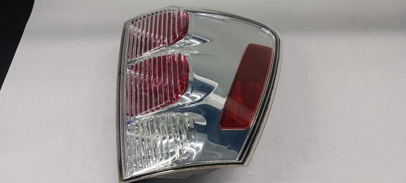 05-'09 CHEVROLET EQUINOX Right passenger Taillight OEM Grade A!