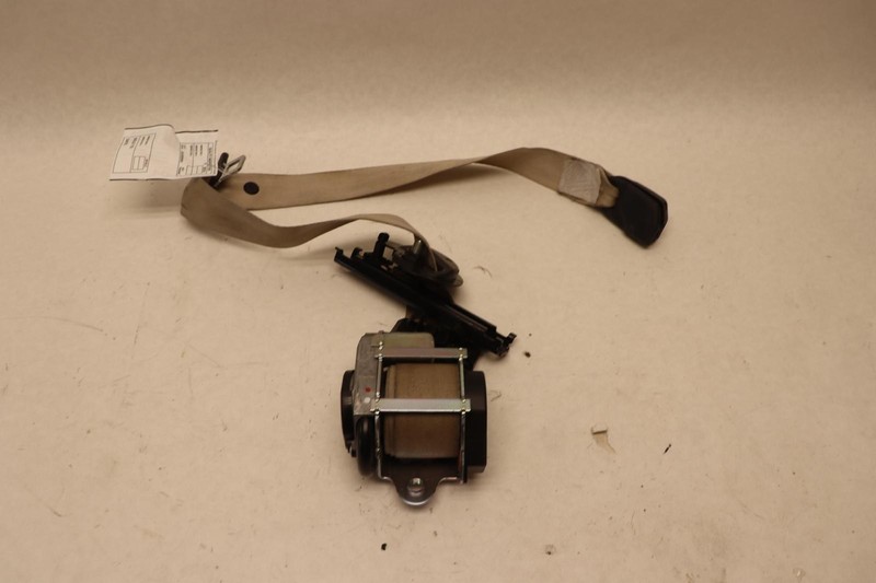 2014-2020 MASERATI QUATTROPORTE FRONT LEFT DRIVER SIDE SEAT BELT OEM
