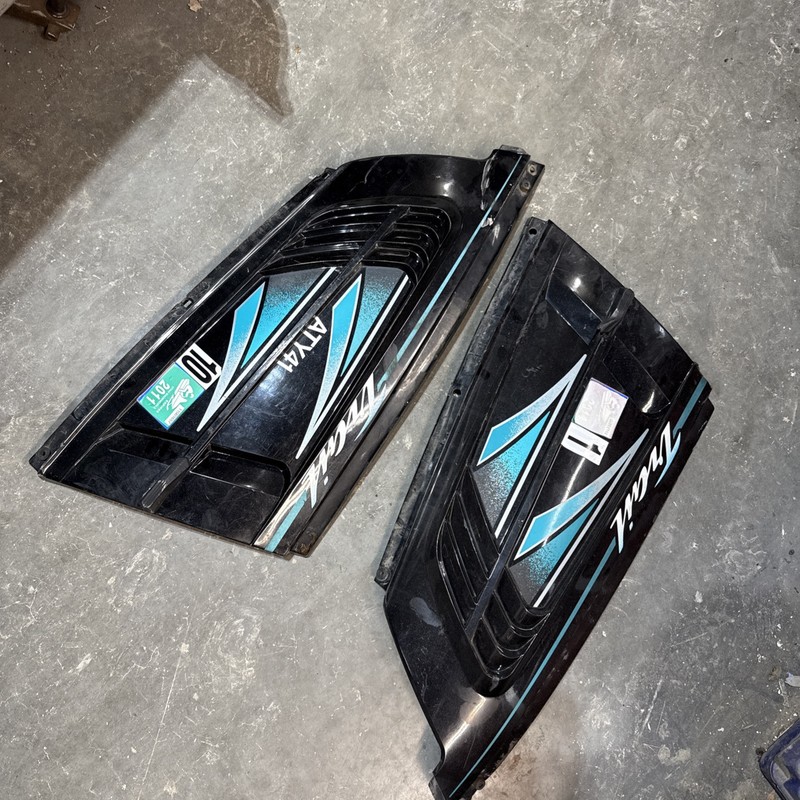 1995 1996 97? Polaris Indy Trail Touring 500 Fan Evolved Fan Body Side Panels