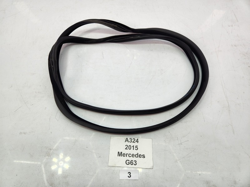 ✅13-18 OEM Mercedes W463 G63 AMG Rear Right Side Door Weatherstrip Rubber Seal