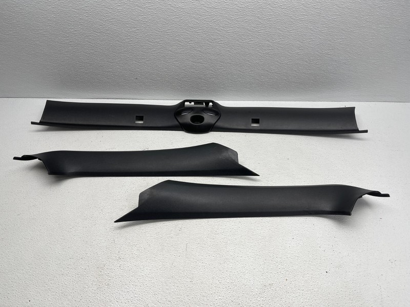 1997-2004 PORSCHE BOXSTER 986 A PILLAR COVER ROOF TRIM OEM LOT606