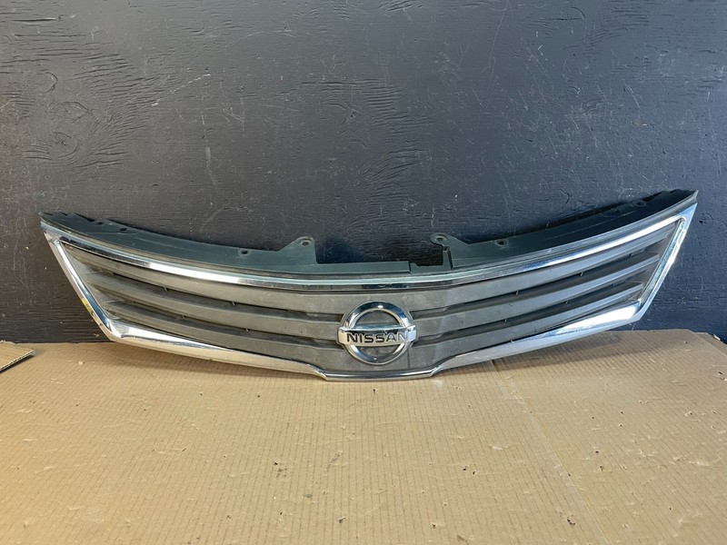 2007 2008 2009 Nissan Versa Sedan Front Upper Grill Grille Aftermarket AE3714 DG