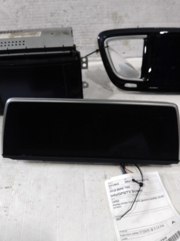 2018 BMW 750i Infotainment Display OEM Black 65506839442 71K Miles