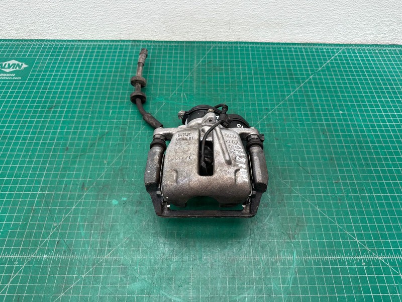 11-18 Audi S8 A8 Quattro REAR LEFT DRIVER SIDE BRAKE CALIPER W/ MOTOR OEM