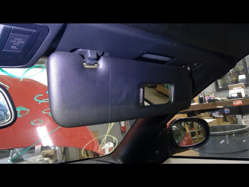 Passenger Sun Visor Illumination Convertible Fits 07-13 BMW 328i 1347784