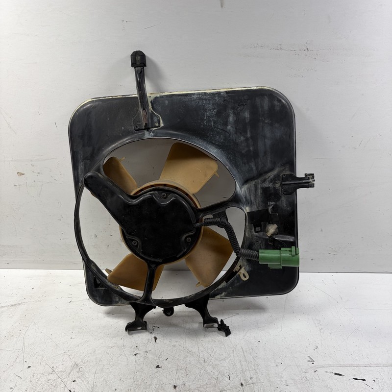 88-91 Honda Civic A/C Air Conditioning Condenser Cooling Fan Assembly Used OEM