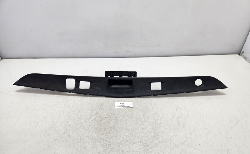 ✅ 10-16 OEM Mercedes W212 E350 E550 Rear Tailgate Liftgate Trunk Trim Applique