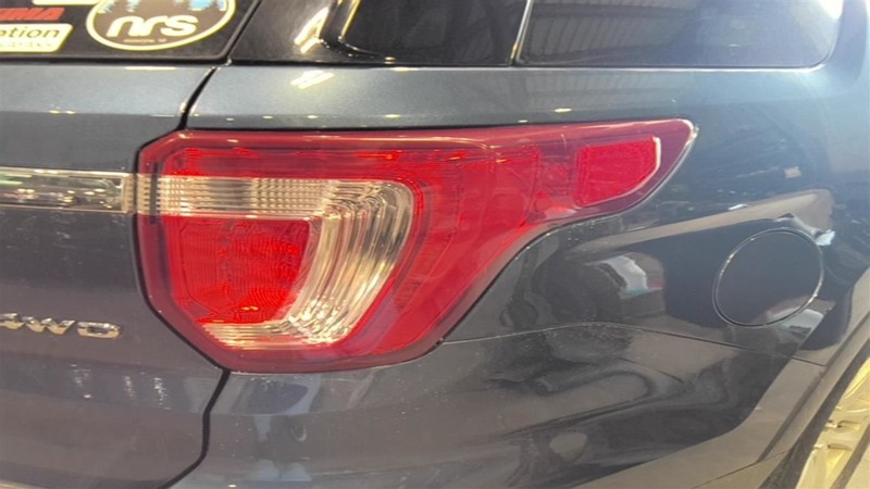 Passenger Tail Light Without Police Package Fits 16-19 EXPLORER 3559493
