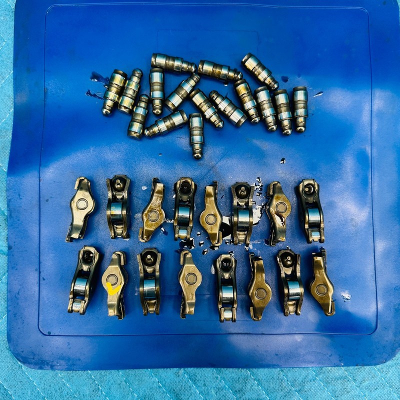 4.4L V8 N63 twin turbo Left Side Rocker Arms and Lifters
