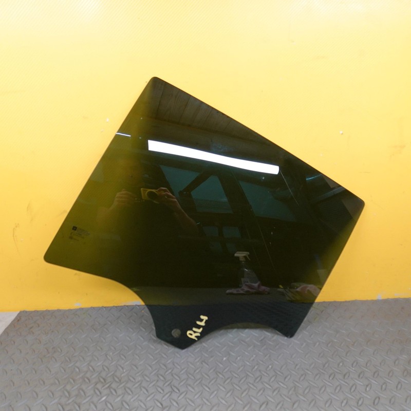 2021-2024 BUICK ENVISION REAR LEFT DRIVER SIDE DOOR WINDOW GLASS BLACK TINT OEM