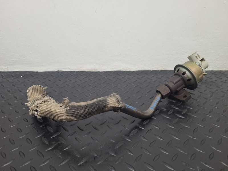 87-96 Ford F350 EGR Valve Assembly OEM F3TE-9F183-C4A