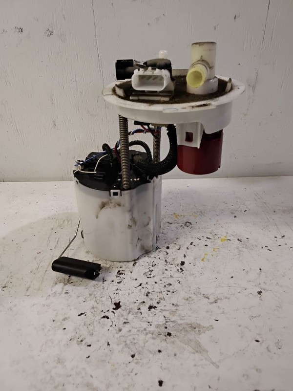 Fuel Pump Assembly VIN P 4th Digit Limited 1.4L Fits 11-16 CRUZE 3586428