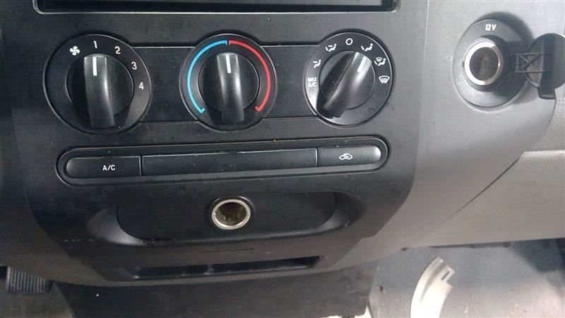 Temperature Control With AC Fits 04-08 FORD F150 PICKUP 3247159