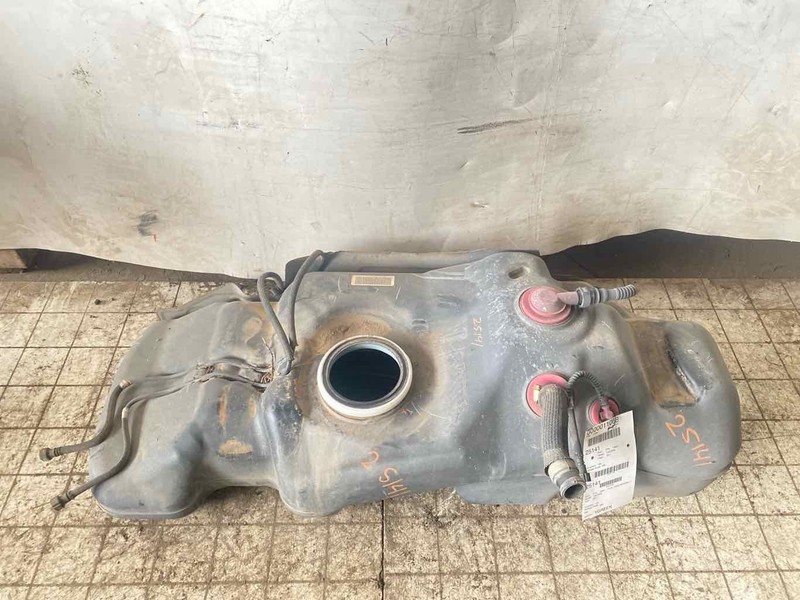 Fuel Tank Assembly TOYOTA TACOMA 05 06 07 08 09 10 11 12 13 14 15 16 17