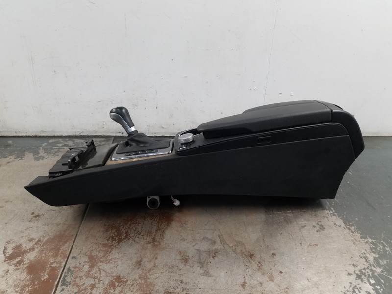 2010 Mercedes Benz AMG C 63 Center Console Shifter Controls - * #8001 Q6