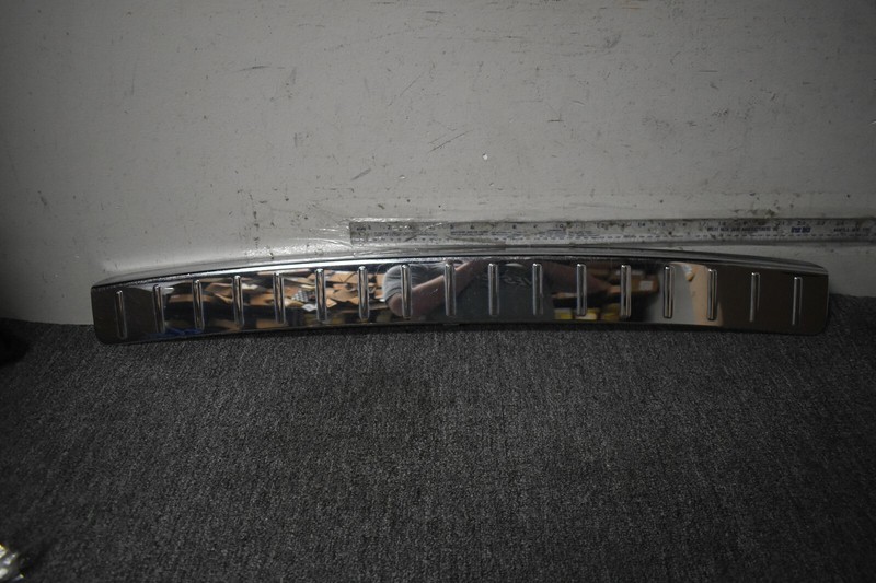 2010-2012 MERCEDES BENZ GL550 STEP PAD FACTORY OEM