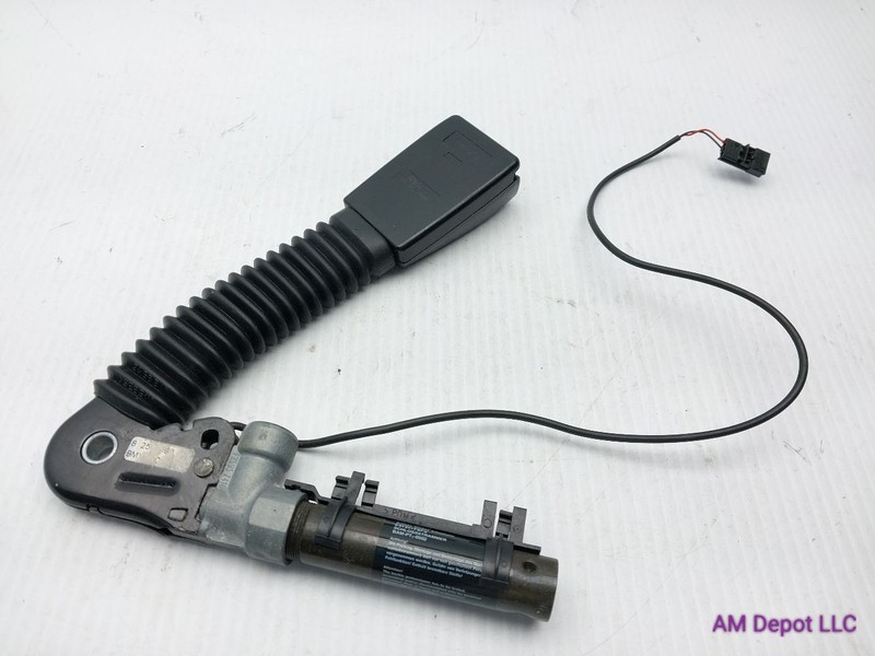 2000 BMW 330ci 325ci 325i E46 Front Right PassengerSeat Belt Buckle Tensioner