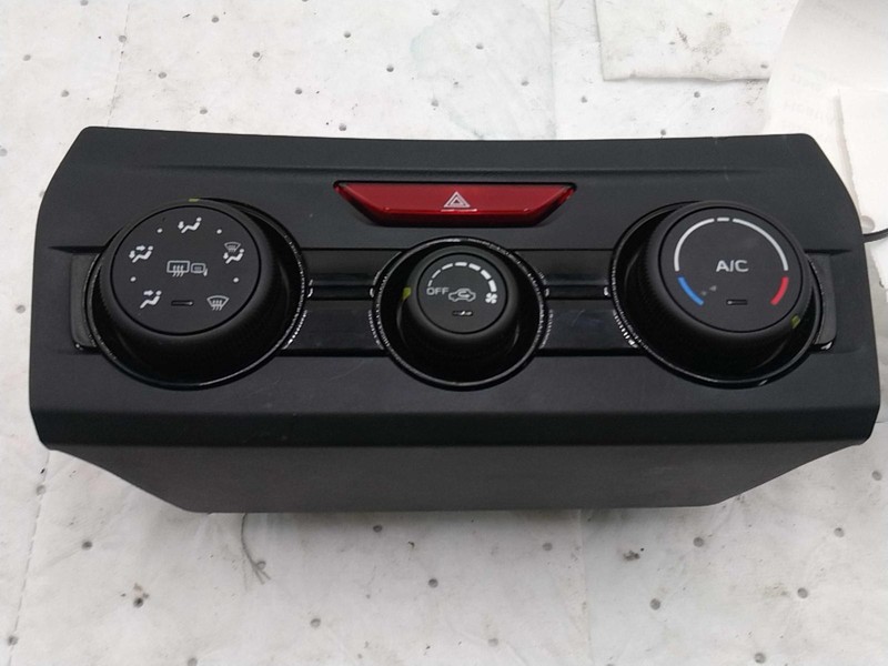 2018 Subaru XV Crosstrek A/C Selector Switch OEM Silver 72311FL510 90K Miles