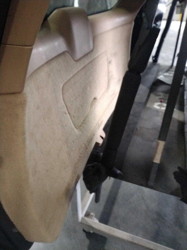 Used Deck Lid fits: 2011 Porsche CAYENNE w/o spoiler w/o smoked lens Grade A