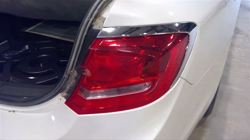 Passenger Tail Light Quarter Panel Mounted Fits 17-19 LACROSSE 3292550