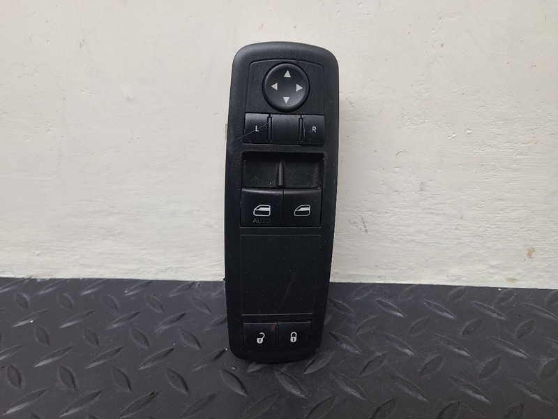 12-16 Dodge Caravan Master Switch W/O Power Fold Mirror OEM 68110870AA