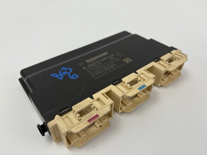 14-17 Mercedes W222 S550 S600 S63 AMG Rear Left or Right Seat Control Module OEM