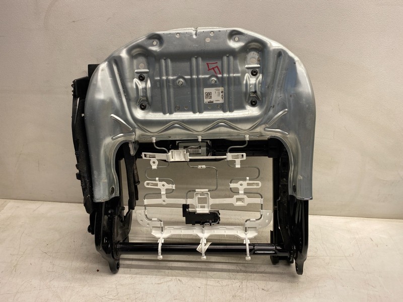 2016-2019 BMW X1 LEFT DRIVER SIDE FRONT SEAT POWER TRACK BASE OEM