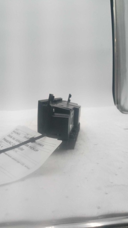 Used A/C Selector Switch fits: 2008 Chevrolet Silverado 1500 pickup w/AC automat