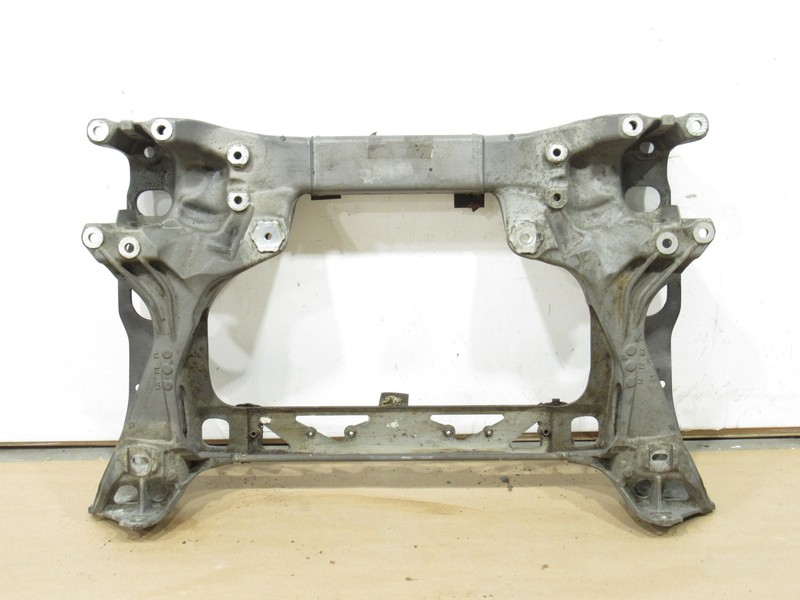 14-18 Aston Martin Vanquish 2014 5.9L RWD Front Engine Subframe Crossmember Y2