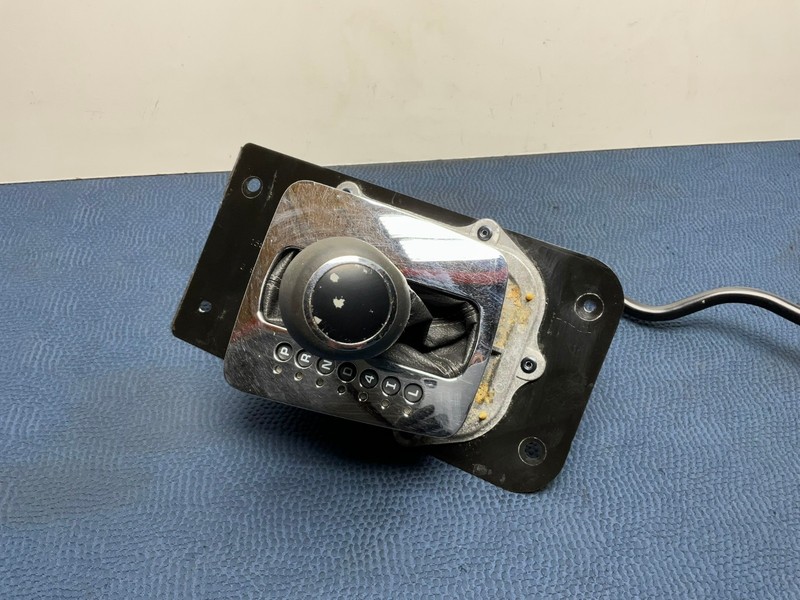 06-10 Pontiac Solstice Automatic Transmission Shifter Gear Selector OEM 69K Mile