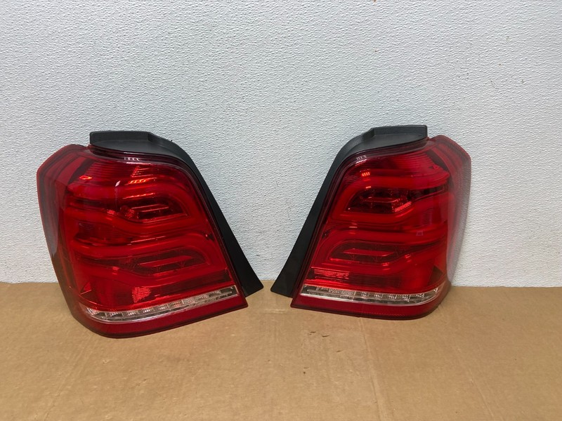 2001-2007 Toyota Highlander Left Driver LH Side LED Tail Lights AC8385 DG