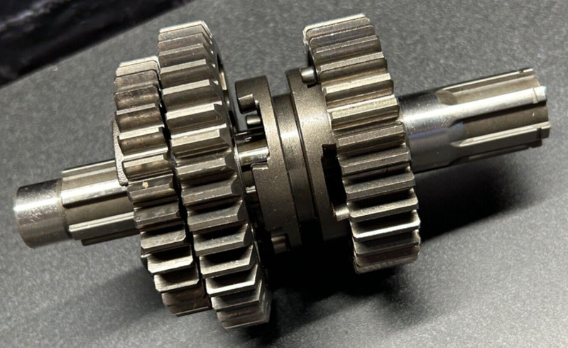 02 Suzuki Eiger 400 4x4 Quad Runner Engine Transmission Gear Shaft Rod Gears H8