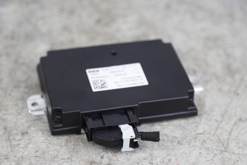 2018-2020 BMW M550i G30 Engine Control Unit ECU 6890812 OEM