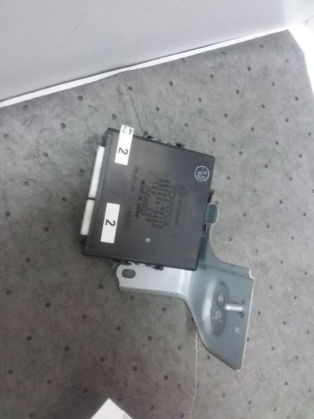Headlight Leveling Control Module Fits 06 LEXUS RX330 89940-48110