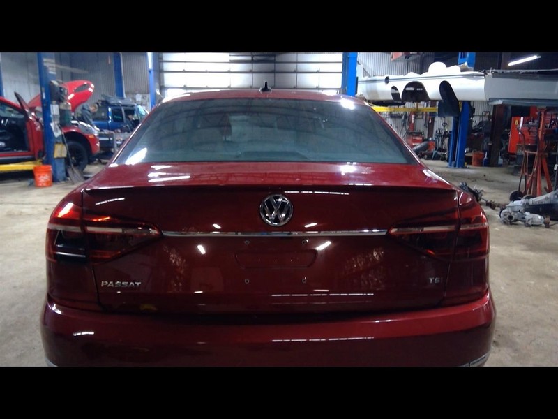 Trunk Lid Sedan Rear View Camera Fits 16-19 PASSAT 1552200