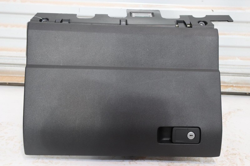 2018-2023 VOLKSWAGEN VW ATLAS DASHBOARD GLOVE BOX STORAGE COMPARTMENT BLACK OEM