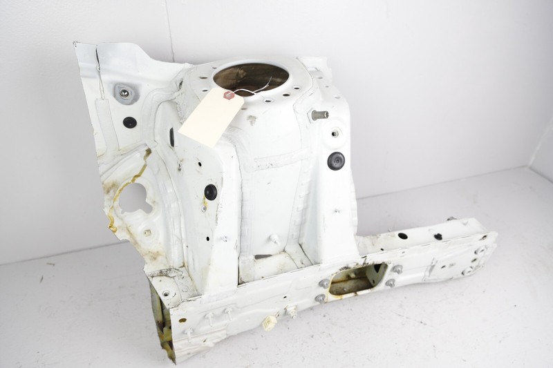 2016 - 2022 BMW X1 F48 FRONT LEFT DRIVER SIDE FRAME RAIL APRON CUT SUPPORT OEM