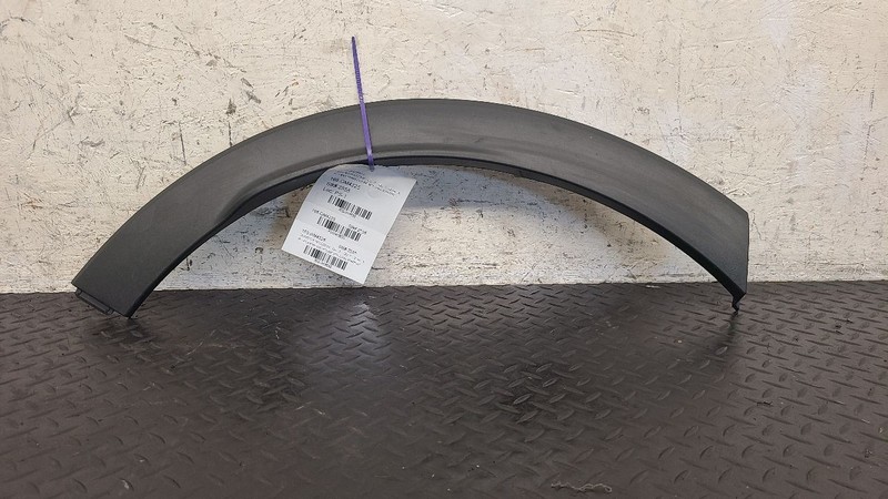 24-25 Buick Envista Rear Right Passenger Wheelhouse Molding OEM 42889032