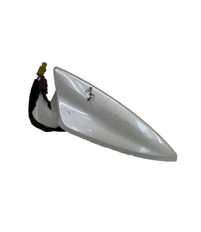 Cadillac ATS radio antenna fm 15 18 roof shark fin OEM 23148621 WA140X/G1W WHITE