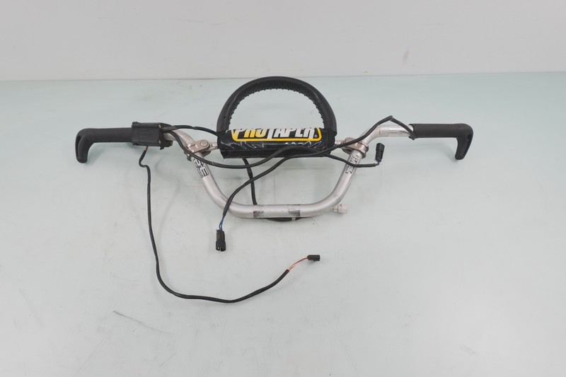 2014 Polaris Assault 800 OEM Handlebar Ass'y with Heated Grips & Throttle Lever