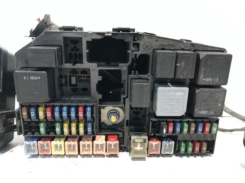 02-03 Jaguar X-Type X Type Engine Bay Fuse Relay Box 1X43-14K733-NFA